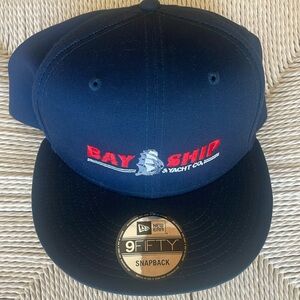 New Era Bay Ship & Yacht Co. SnapBack Baseball Hat 100% Cotton Blue Red/white